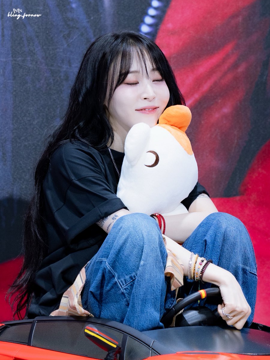 블링블링 tweet media