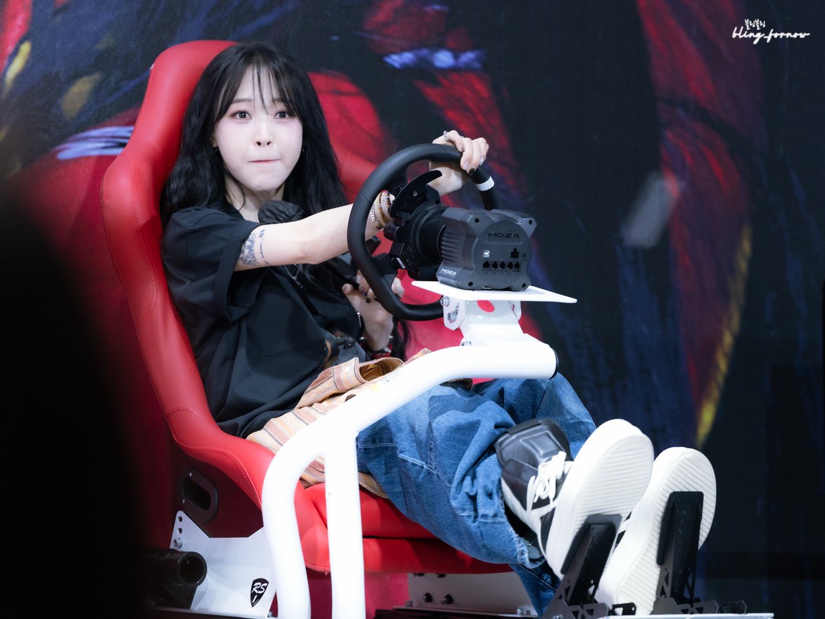 블링블링 tweet media