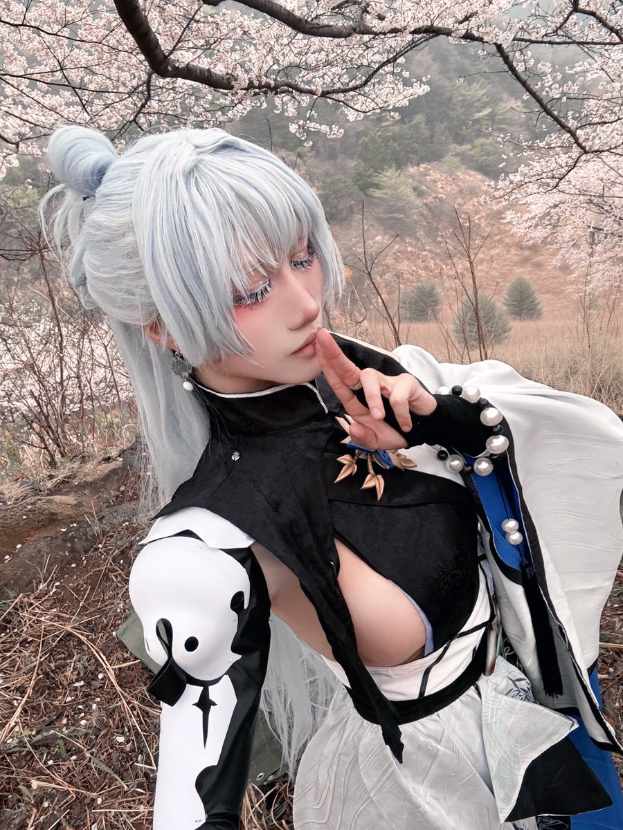 데/でえ tweet media