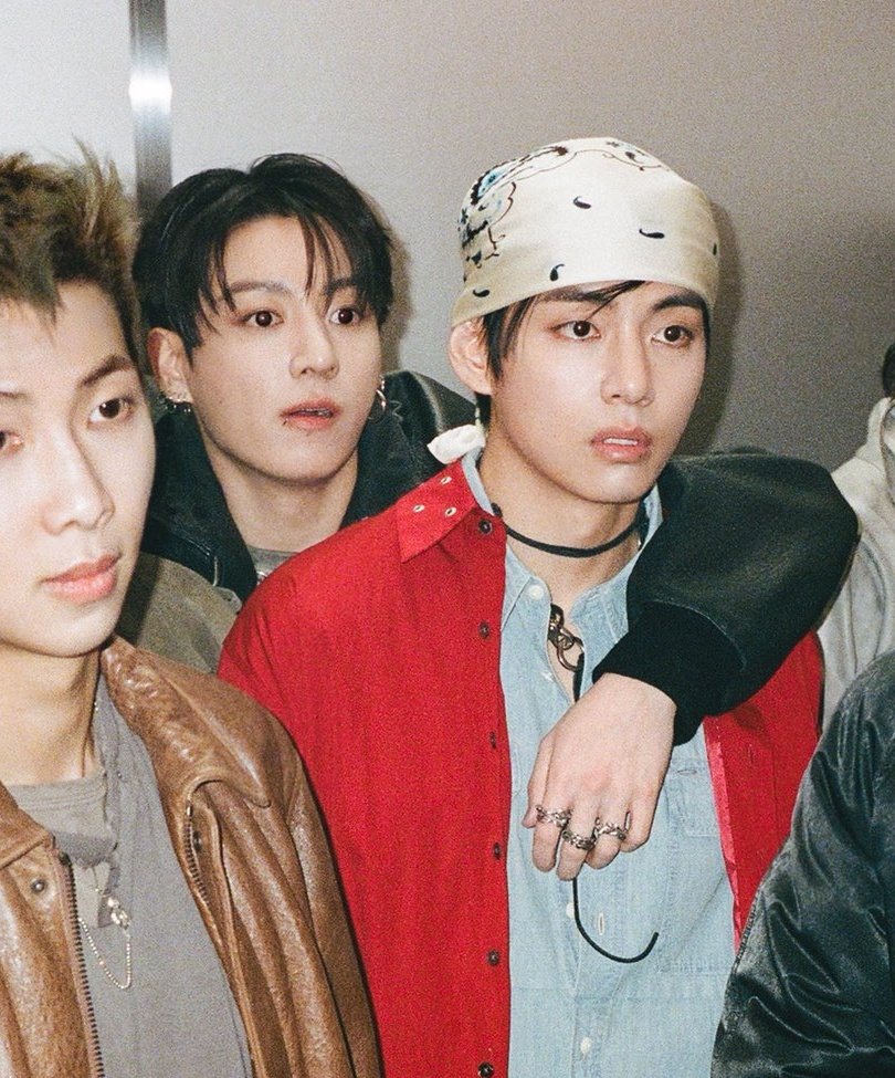 taekook ⚓ tweet media