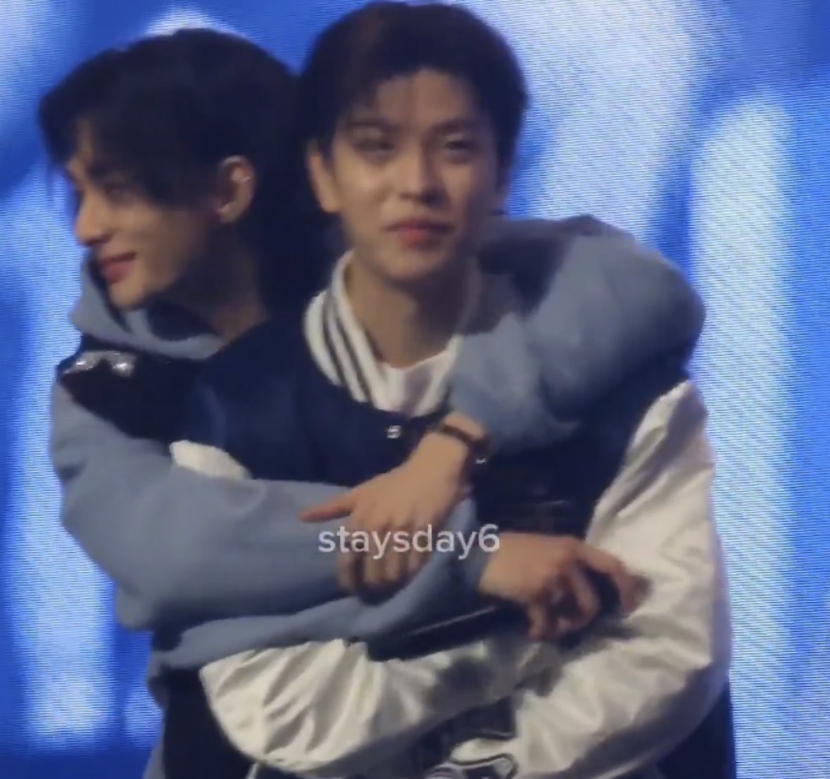 b 🌧️ tweet media