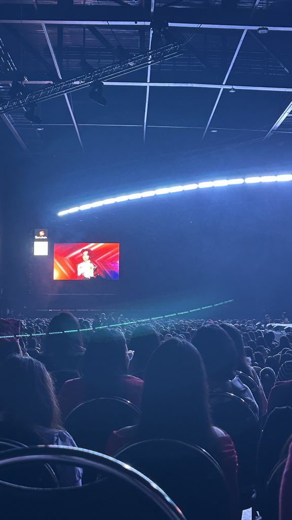 ชีวิตติ่งไปวันๆ tweet media