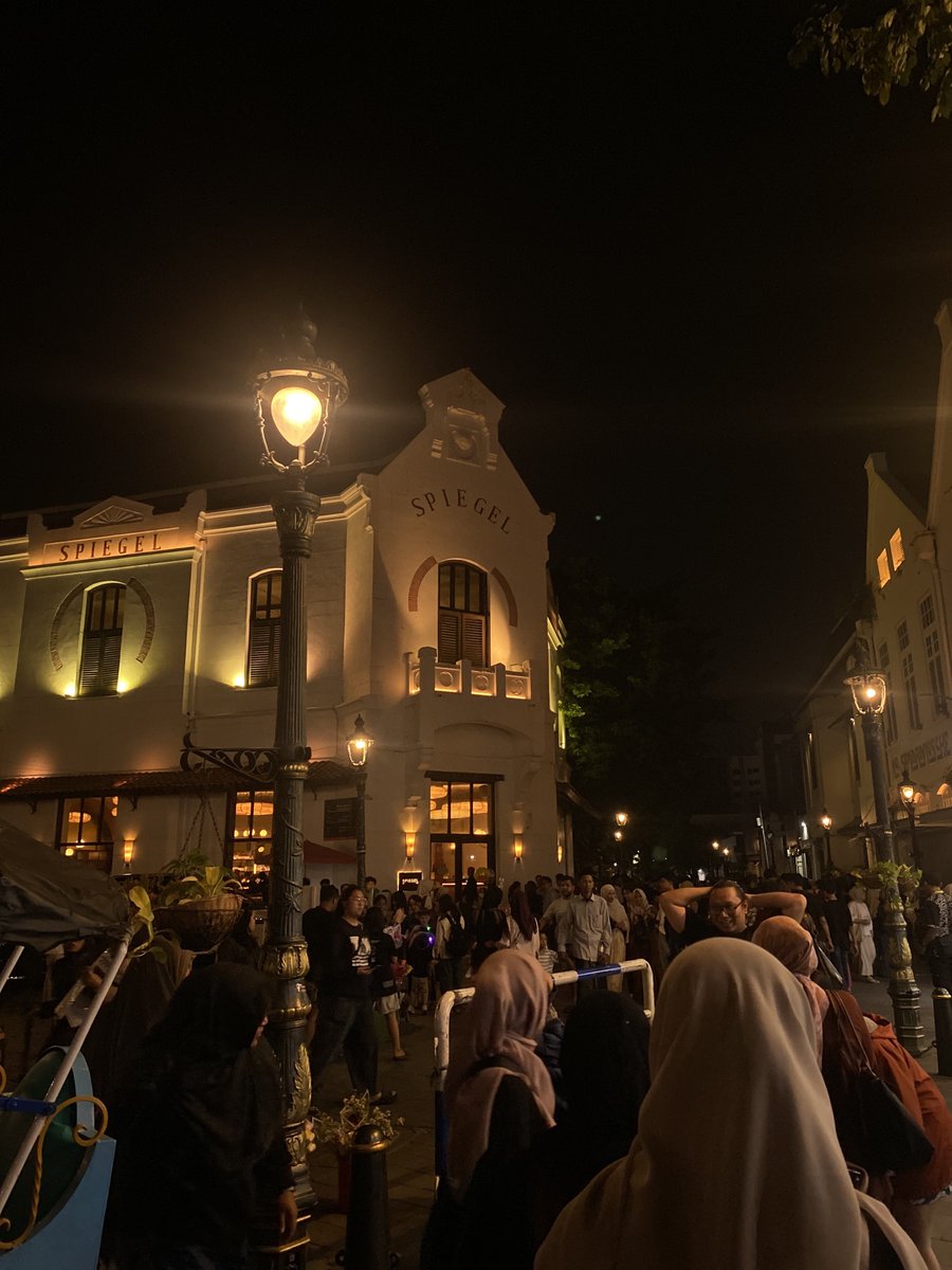 graceeee tweet media