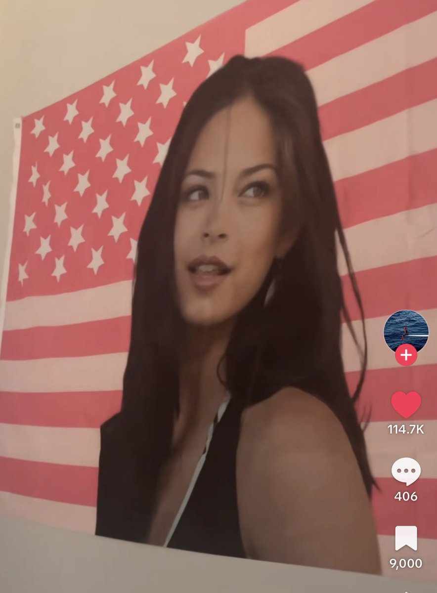 갈로르 tweet media