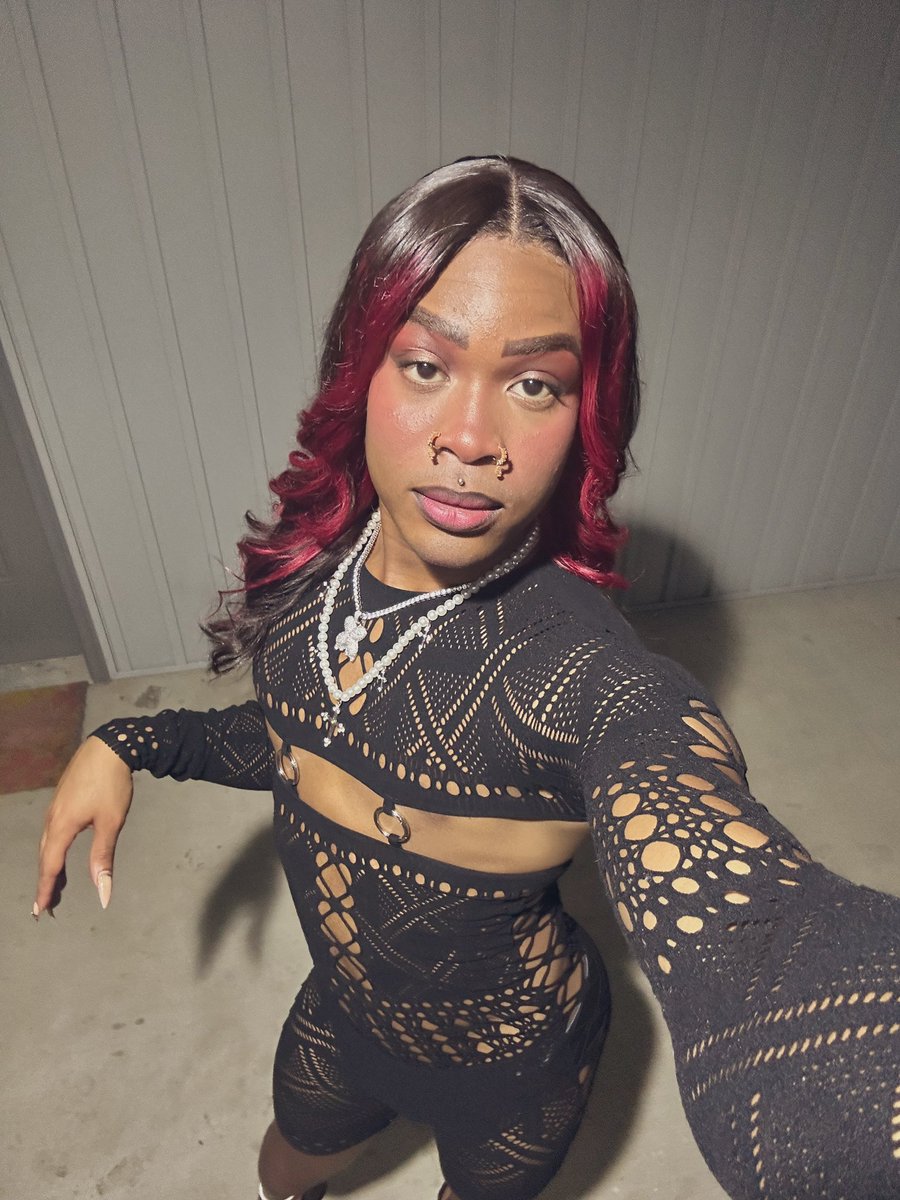 PrettyBoy_Aries's tweet photo. Went to my first Raaaave����🥰 and looked tf gooood😈♈️ 
#AriesSzn #femqueen #femme #verseshit #femboy #stl #stlfreaks #618freaks #stlsluts #stlcontentcreator #314freaks https://t.co/huXpTRPkQZ
