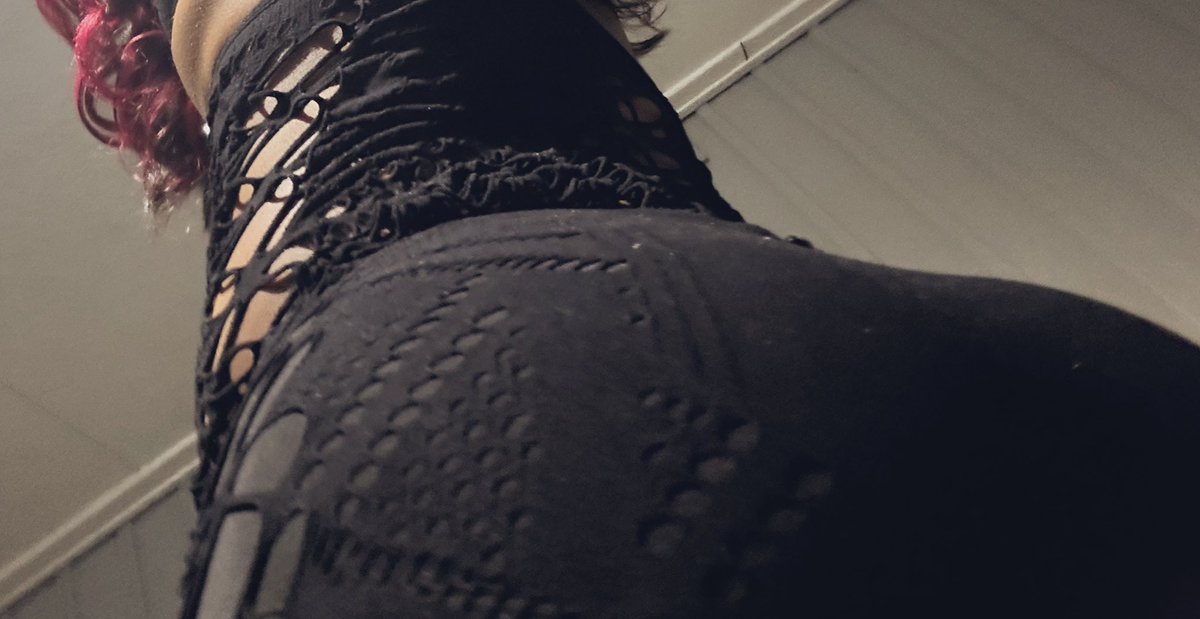 PrettyBoy_Aries's tweet photo. Went to my first Raaaave����🥰 and looked tf gooood😈♈️ 
#AriesSzn #femqueen #femme #verseshit #femboy #stl #stlfreaks #618freaks #stlsluts #stlcontentcreator #314freaks https://t.co/huXpTRPkQZ