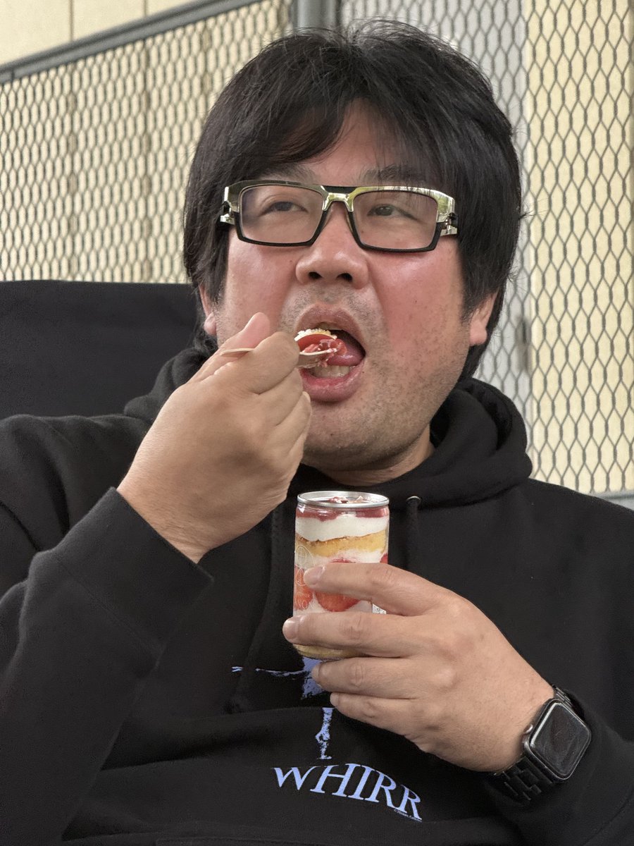 𝔸.𝕋.𝕆.𝕄. tweet media