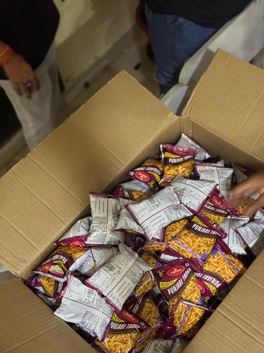 HackbyteTPC's tweet photo. The snack game just got a serious upgrade and the variety is literally soooooo good...🍟🥤

#HackByte #MidnightCravings https://t.co/VYrFr44uLq
