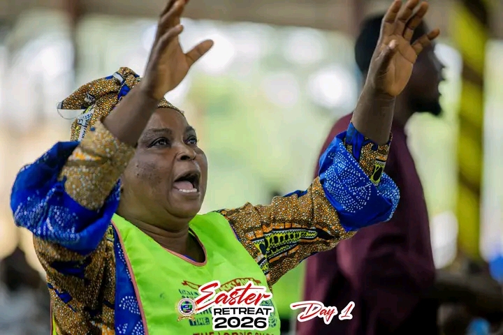 TlccrmOfficial's tweet image. PRAISE &amp;amp; WORSHIP | DAY 1 EASTER RETREAT

Glory fell as we worshipped! 
Join live, claim your peace &amp;amp; blessings!

#Chosen #TLCCRMOfficial #EasterRetreat2026 #GodsCovenantOfPeaceAndBlessings #PstLazarusMuoka