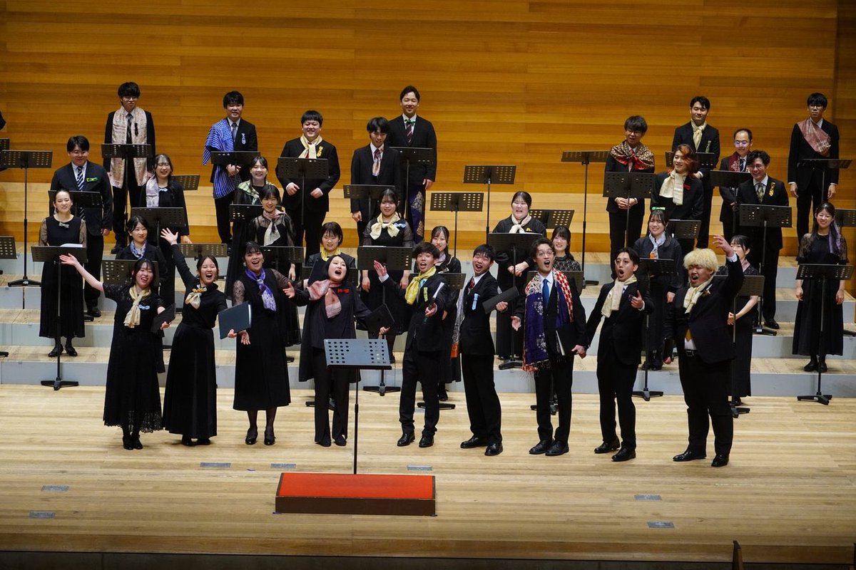 masayan_chorus's tweet photo. 第15回JCAユースクワイアに参加しました。
本当に最高の5日間で、一生の思い出となりました。
Avip先生から学んだこと、そして出会ったメンバーとの繋がりを大切に、これからの活動に励んでいきます！

#JCAユース https://t.co/uDnVVDOLwj