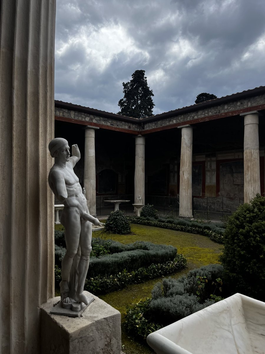 swansong tweet media