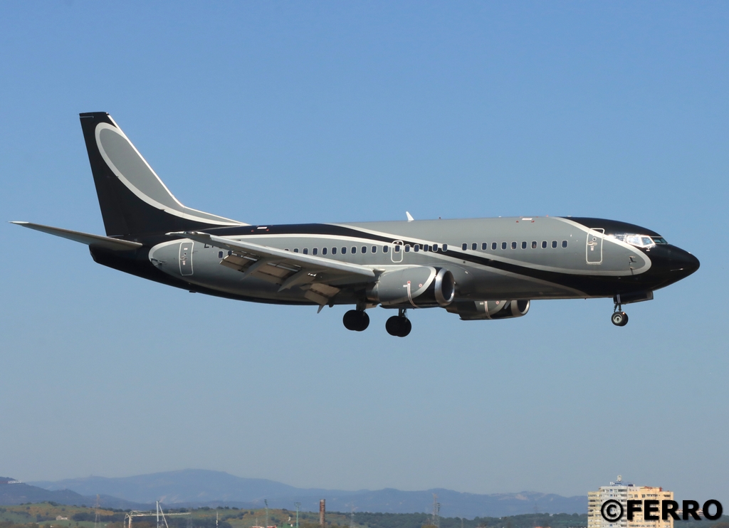 Gibdan1's tweet image. KlasJet Boeing 737-31S - LY-CHF - landing at Gibraltar #avgeek #avgeeks #aviationphotography #aviationdaily #planespotting
@KlasJet