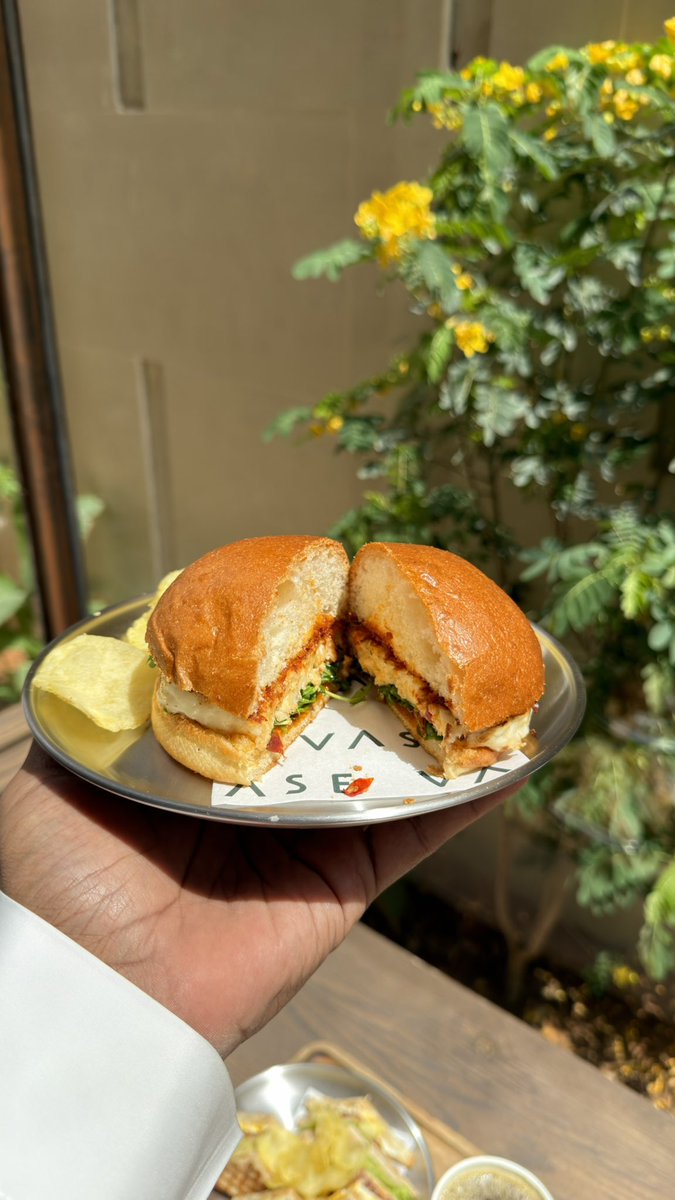 فاهم tweet media