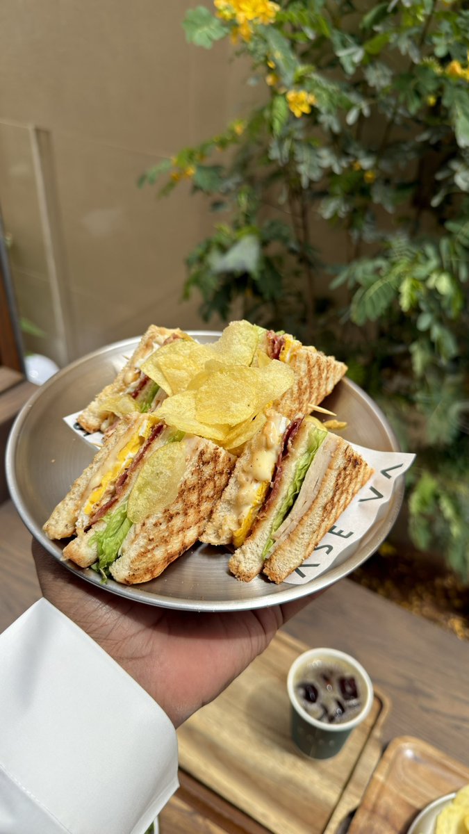 فاهم tweet media