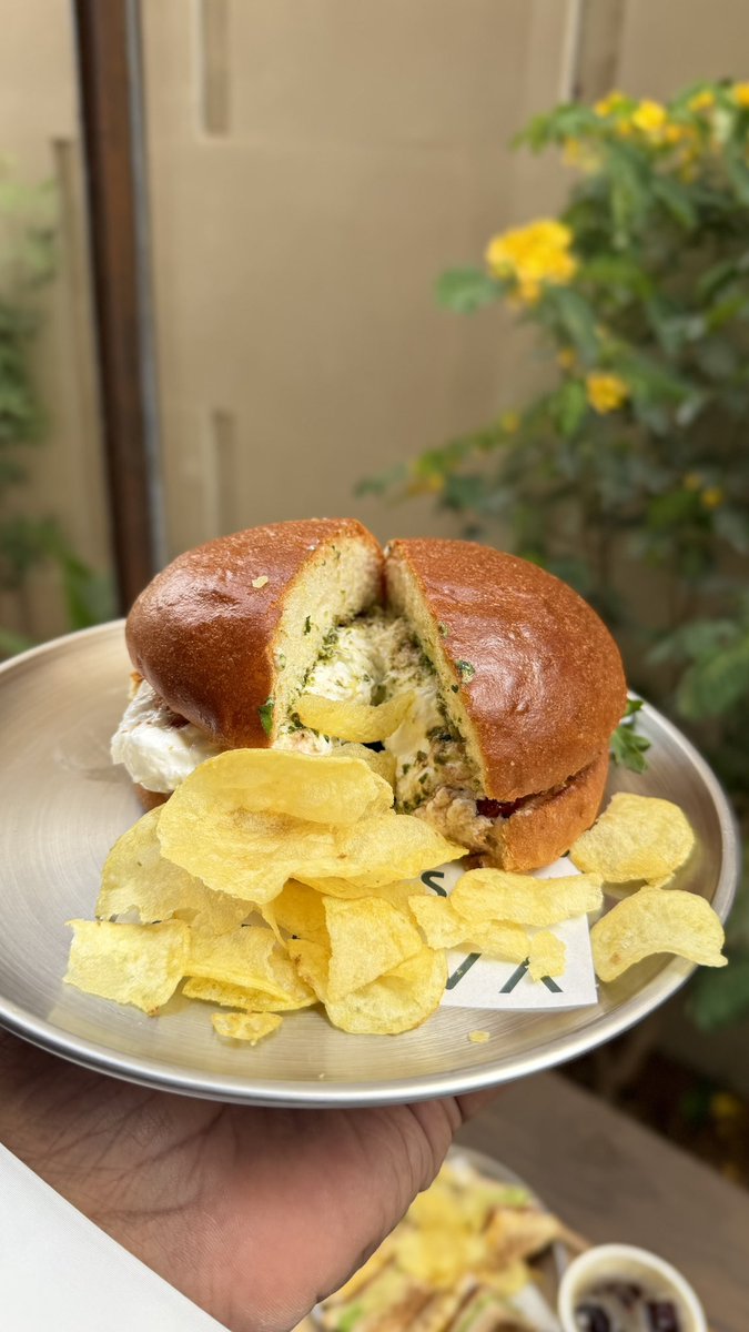 فاهم tweet media