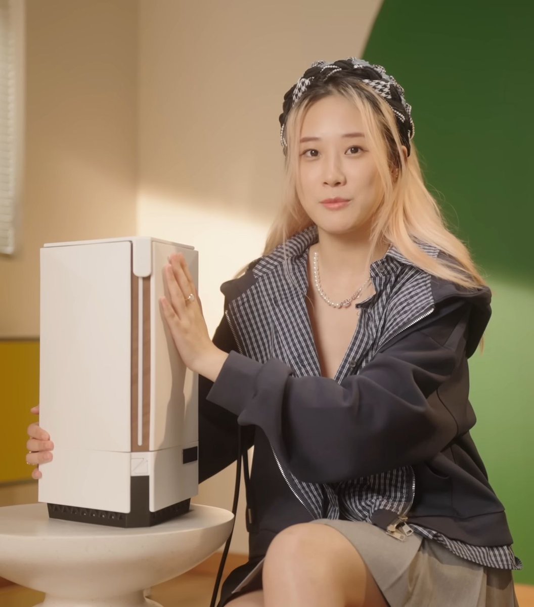 POURQUOI J’AIME INTERNET tweet media