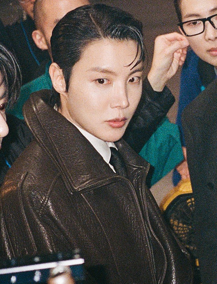 💌 cee tweet media