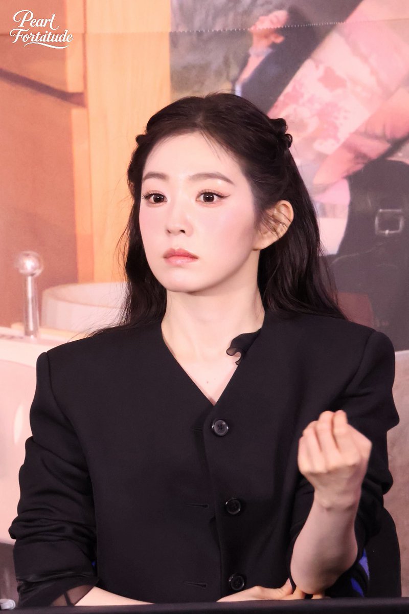 PearlFortitude's tweet photo. 260404 

AM 팬사

#아이린 #IRENE https://t.co/y2bdrd1Jno