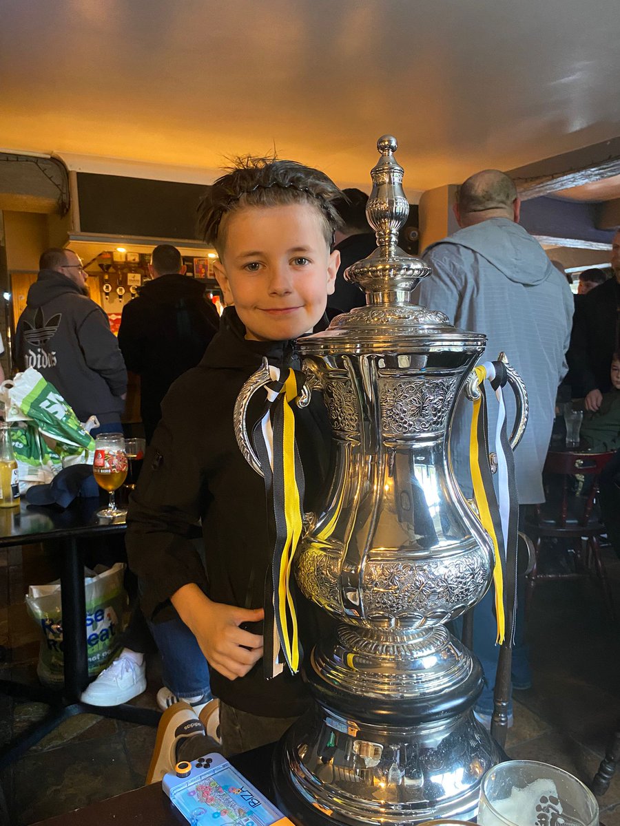 kelvseven's tweet photo. @OfficialPVFC @EmiratesFACup @SuperValeAbroad On route #sva #pvfc https://t.co/2w5I2fWhqt
