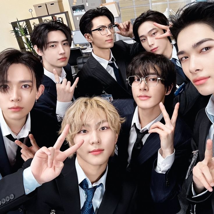 ChoiSeYoon22's tweet photo. ENHYPEN deserves dignity as seven, failure by BELIFT LAB to ensure their rights and individuality protected will result in boycotts and lasting distrust by ENGENEs.

#ENGENEs_For_SevEN
#Boycott_HYBE_BELIFTLAB https://t.co/ECJ09CdC8J
