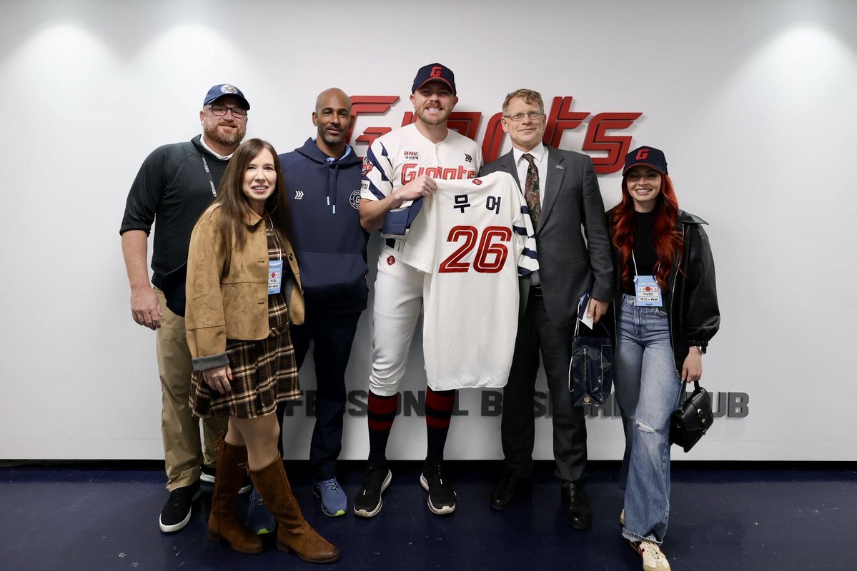 Rachel Luba (レイチェル・ルーバ) tweet media