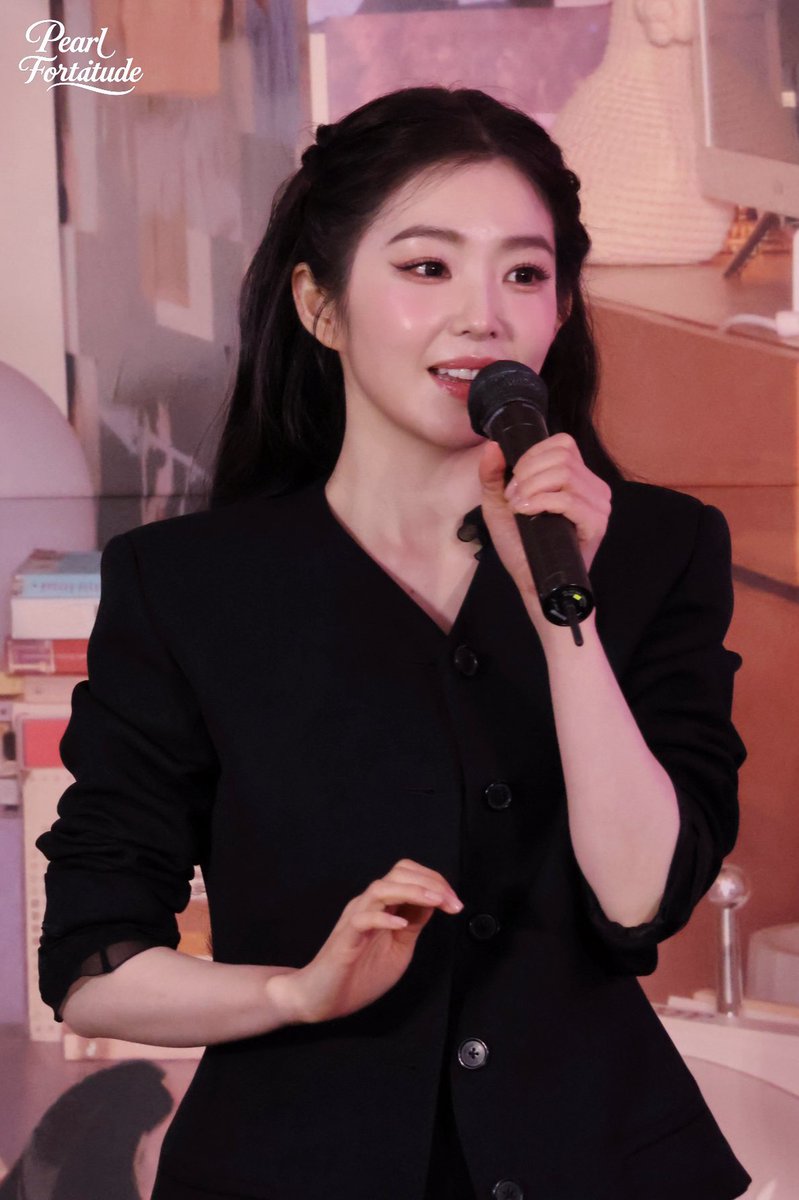 PearlFortitude's tweet photo. 260404

#아이린 #IRENE https://t.co/z1heGSXomk
