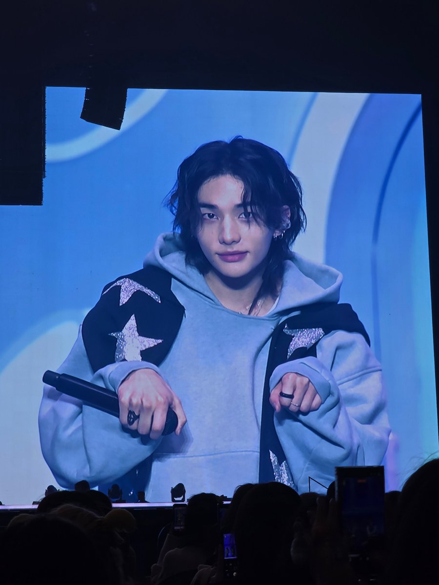 오늘 현진이 너무너무 귀엽다ㅠㅠㅠㅠㅠㅠㅠ