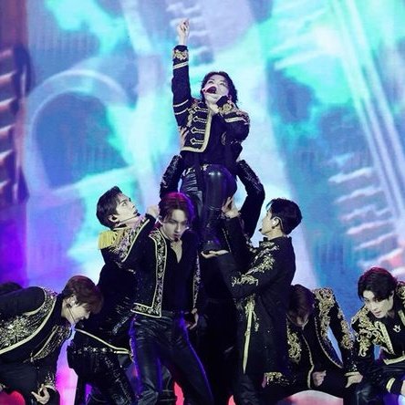 aki ☁️ tweet media