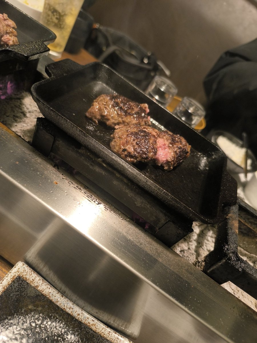 紅茶まん tweet media