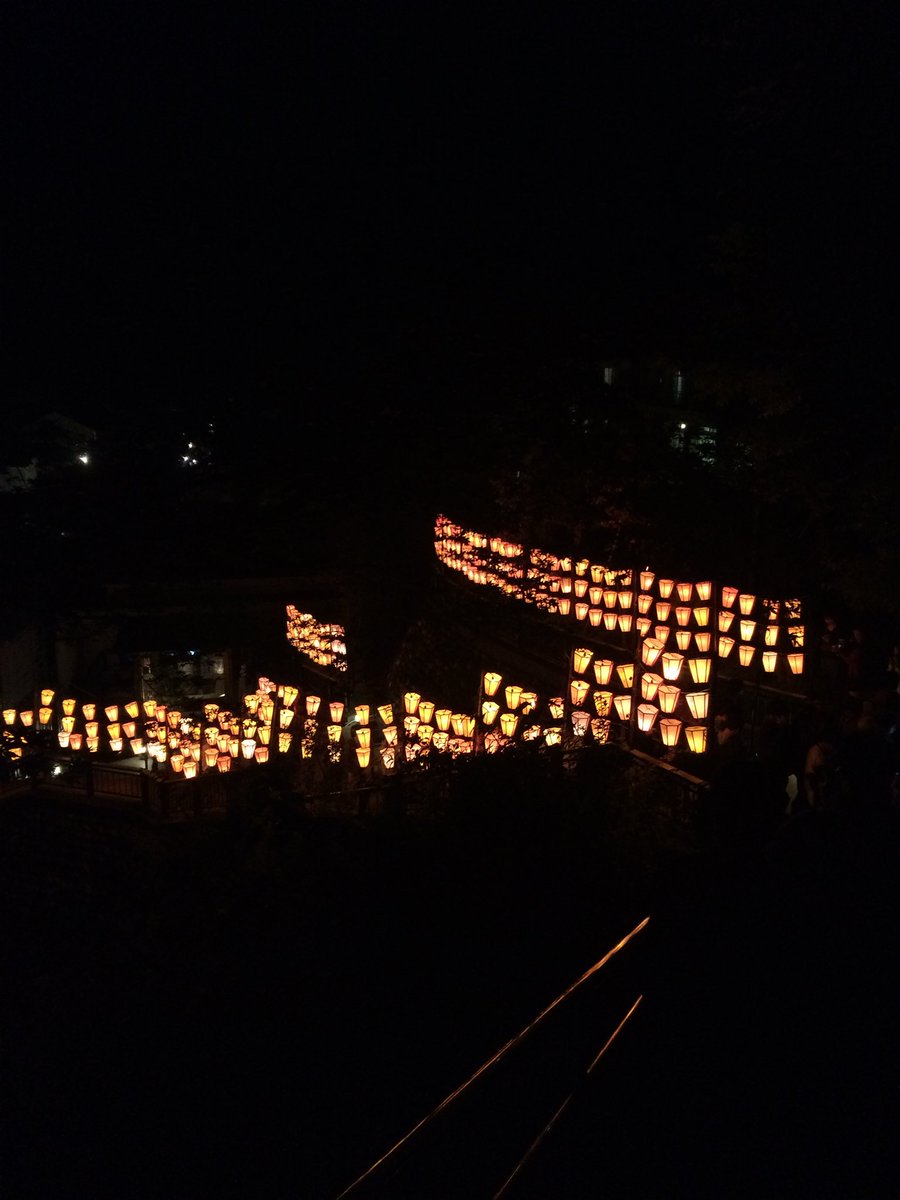 イワコー tweet media