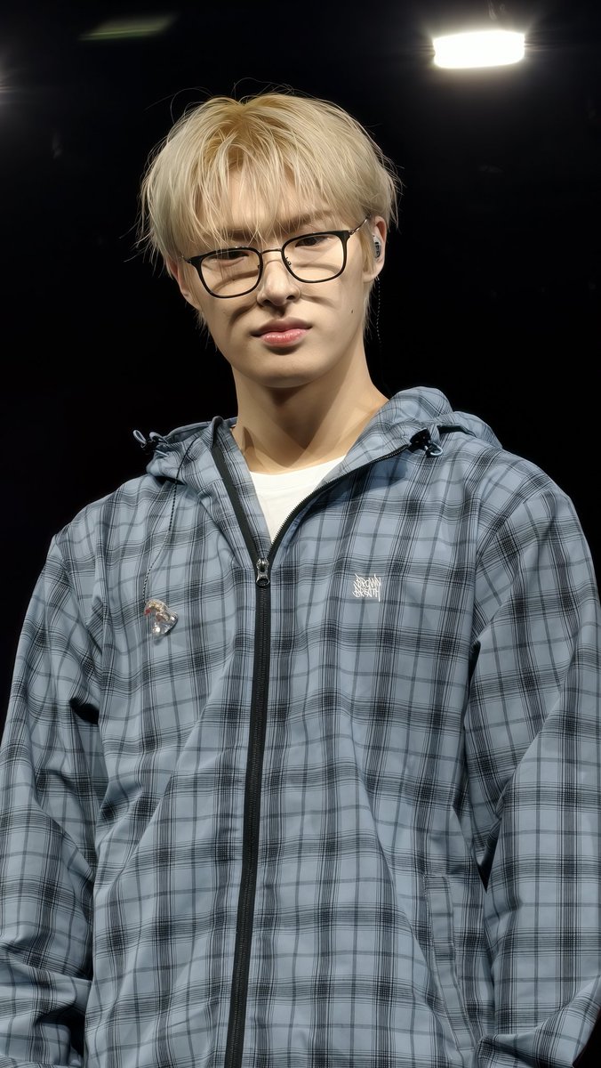 ซอมอ. tweet media