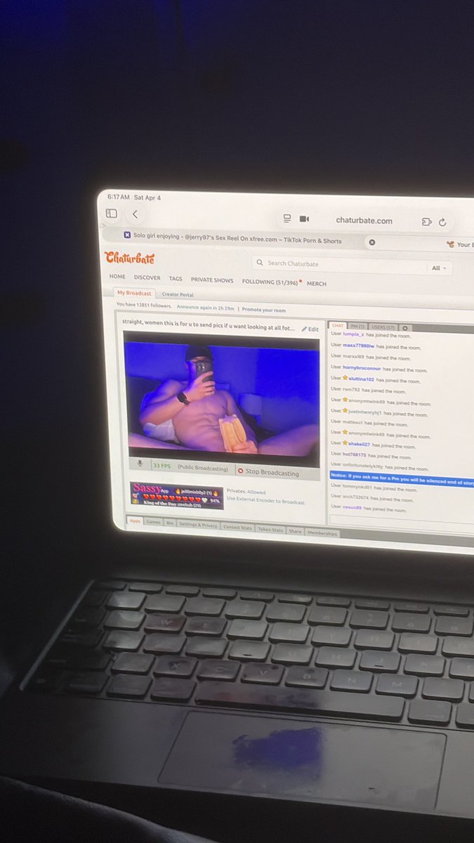 18+ | #1 male live cam model tweet media