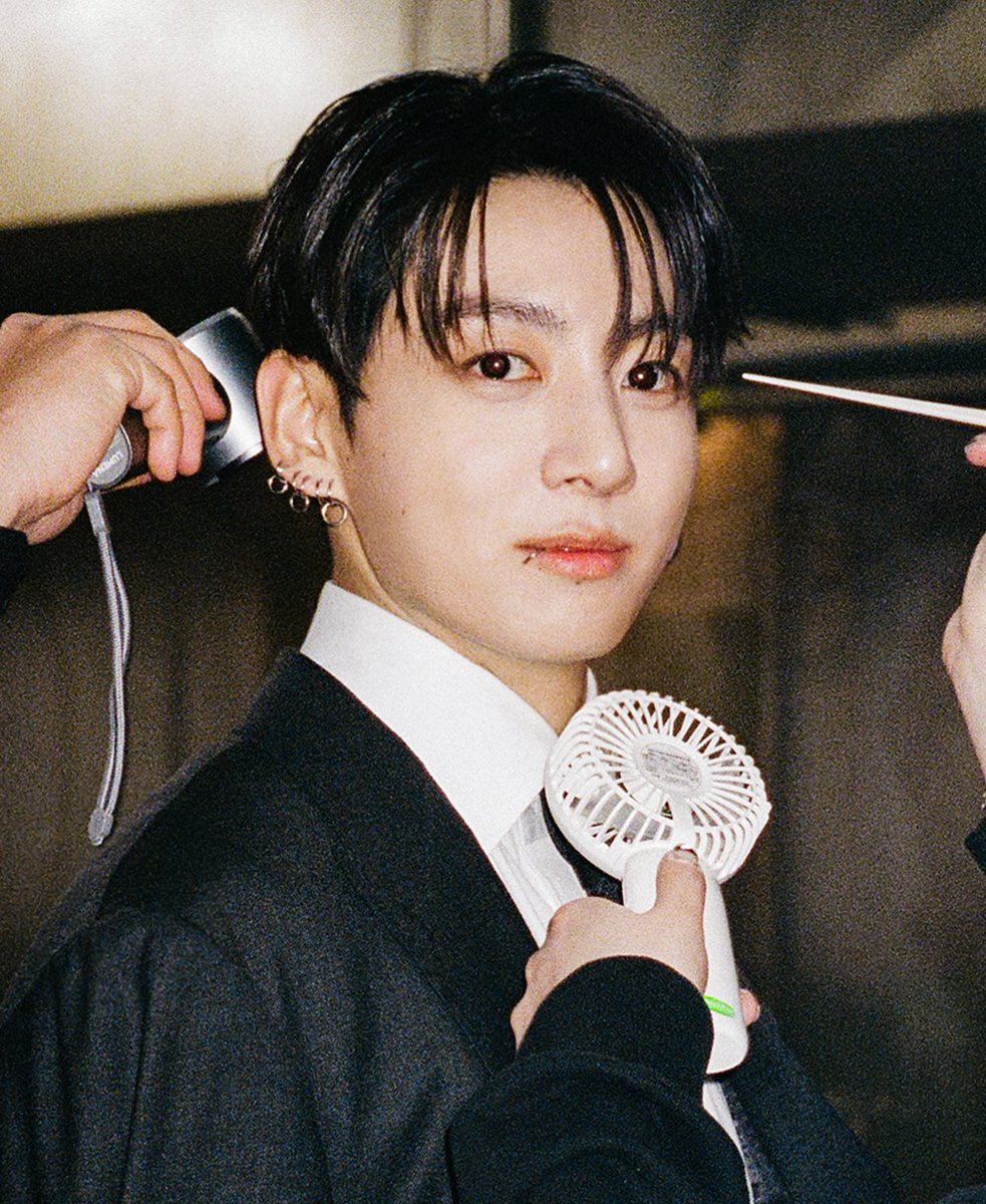 ทฝ. ㅇㅅㅇ tweet media