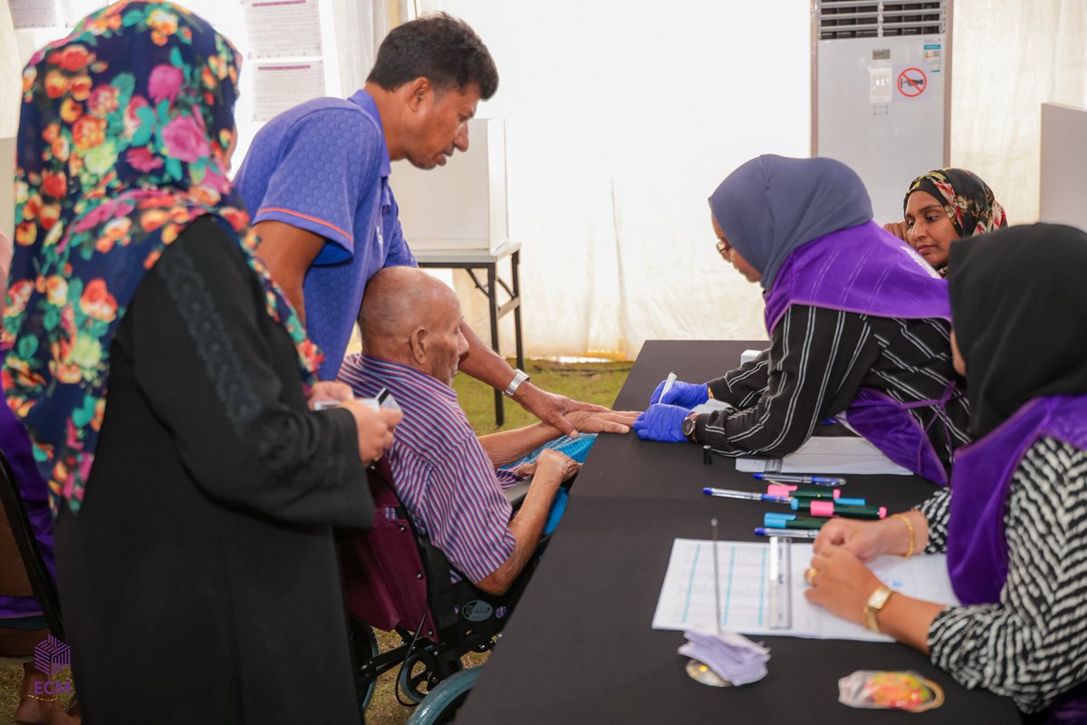 Elections Commission tweet media