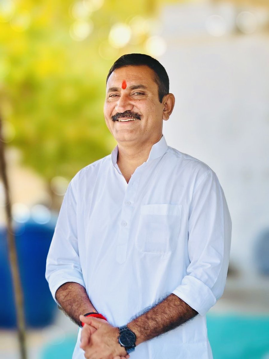 कर्तव्य पथ पर बढ़ते रहे 
यही जीवन है ।