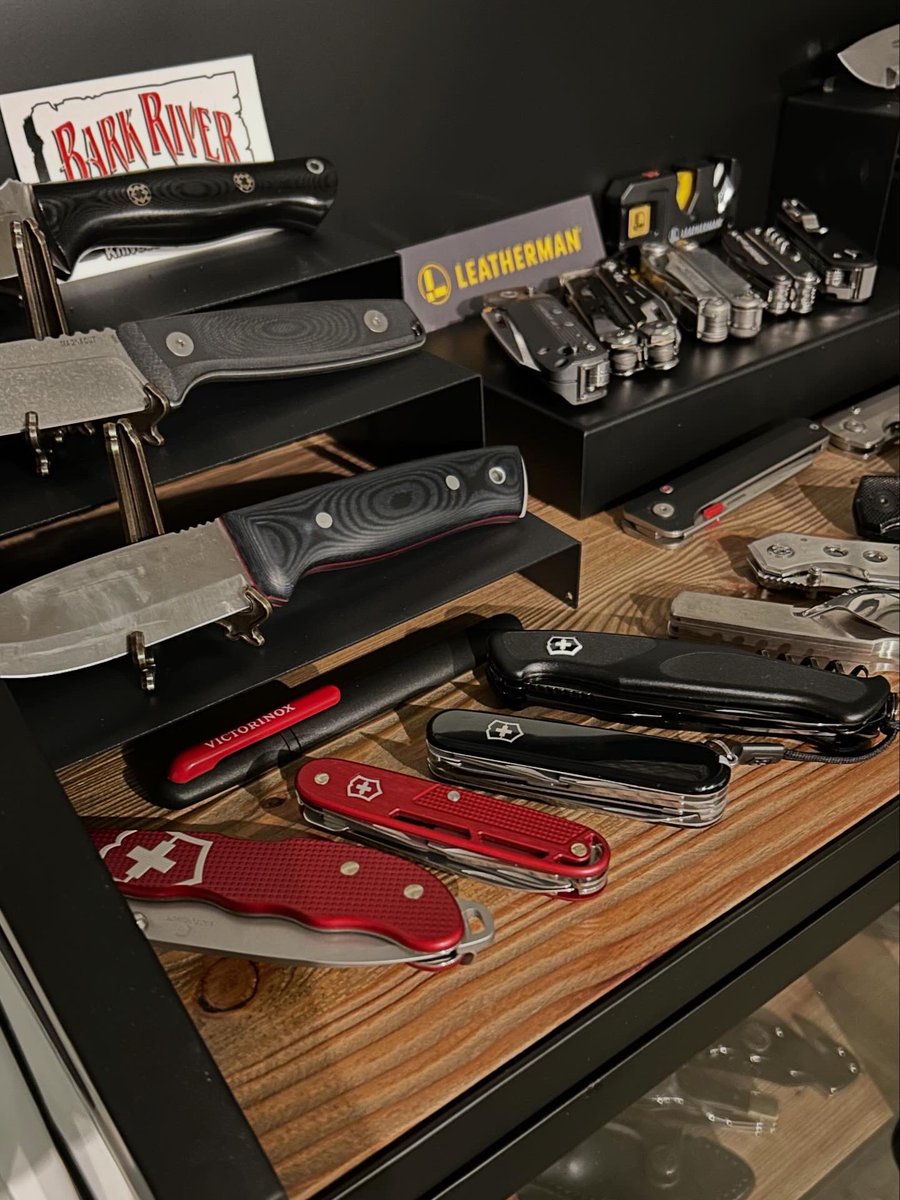 daiten4305's tweet photo. outdoor YouTubeをアップしました。
チャンネル登録宜しくお願い致します🙇
#VICTORINOX #ビクトリノックス #ALOX #シナジーX #マルチツール
VICTORINOXビクトリノックス ALOXリファインドコレクション シナジーX https://t.co/hhcSSsm8vc @YouTubeより https://t.co/EfQkrtHCHj