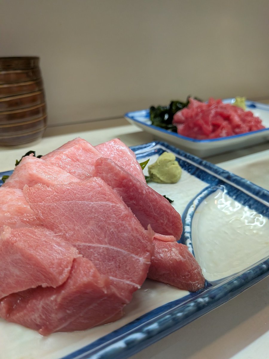 サモン tweet media