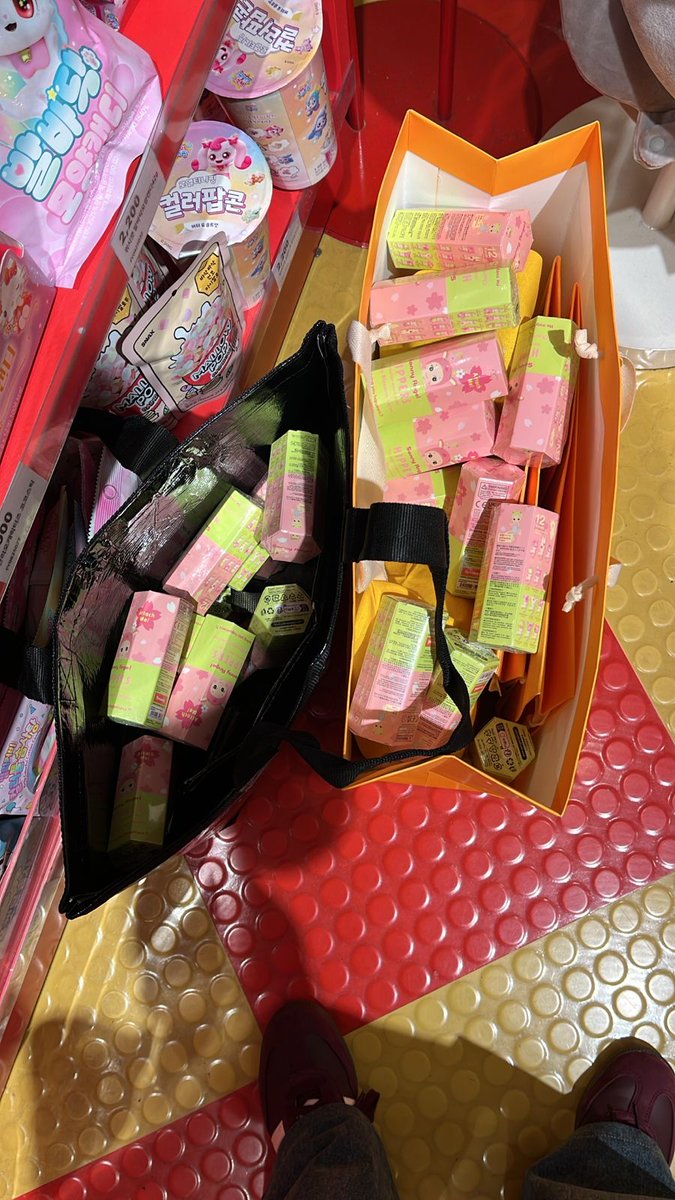 🦋mention aftr dm pls tweet media