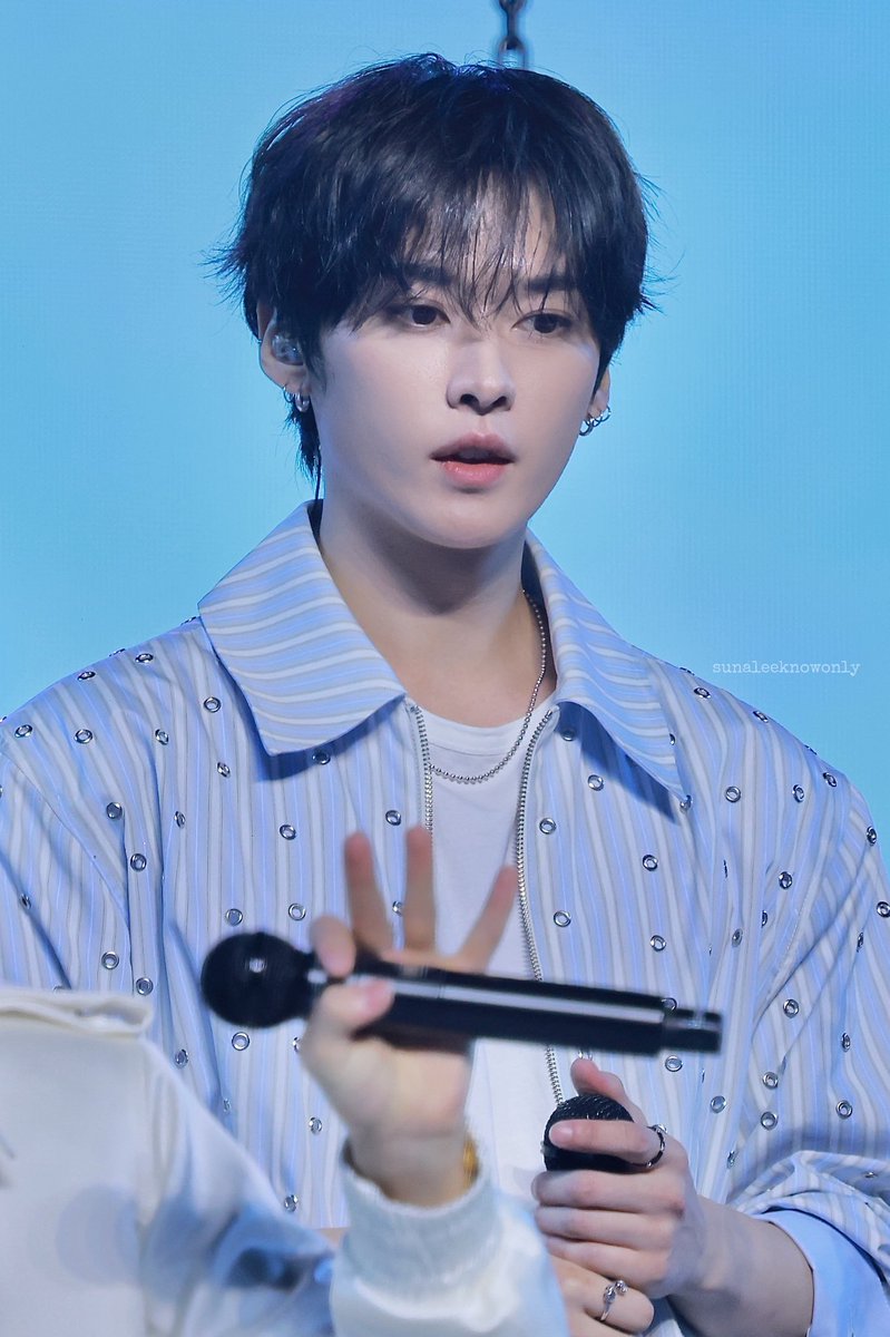 ᓀ‸ᓂ tweet media