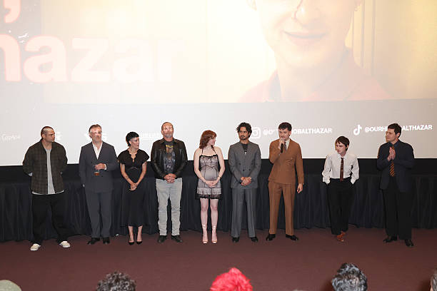 A_ButterfieldFr's tweet photo. Nouvelles images de Asa Butterfield et du cast de Our Hero Balthazar a l'avant première du film a Los Angeles 

New images of Asa Butterfield and the cast of Our Hero Balthazar at the film's Los Angeles premiere https://t.co/DyQCE3GclM