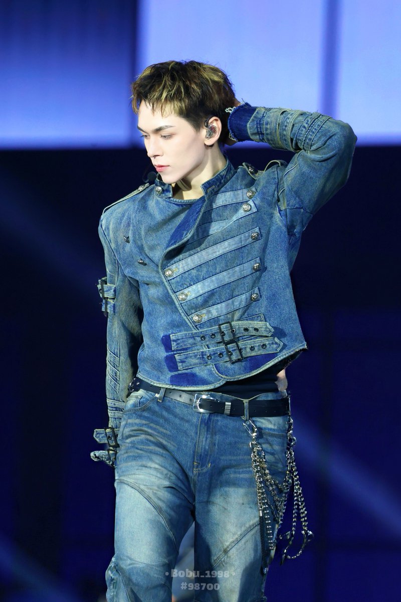 BoBu_1998 tweet media