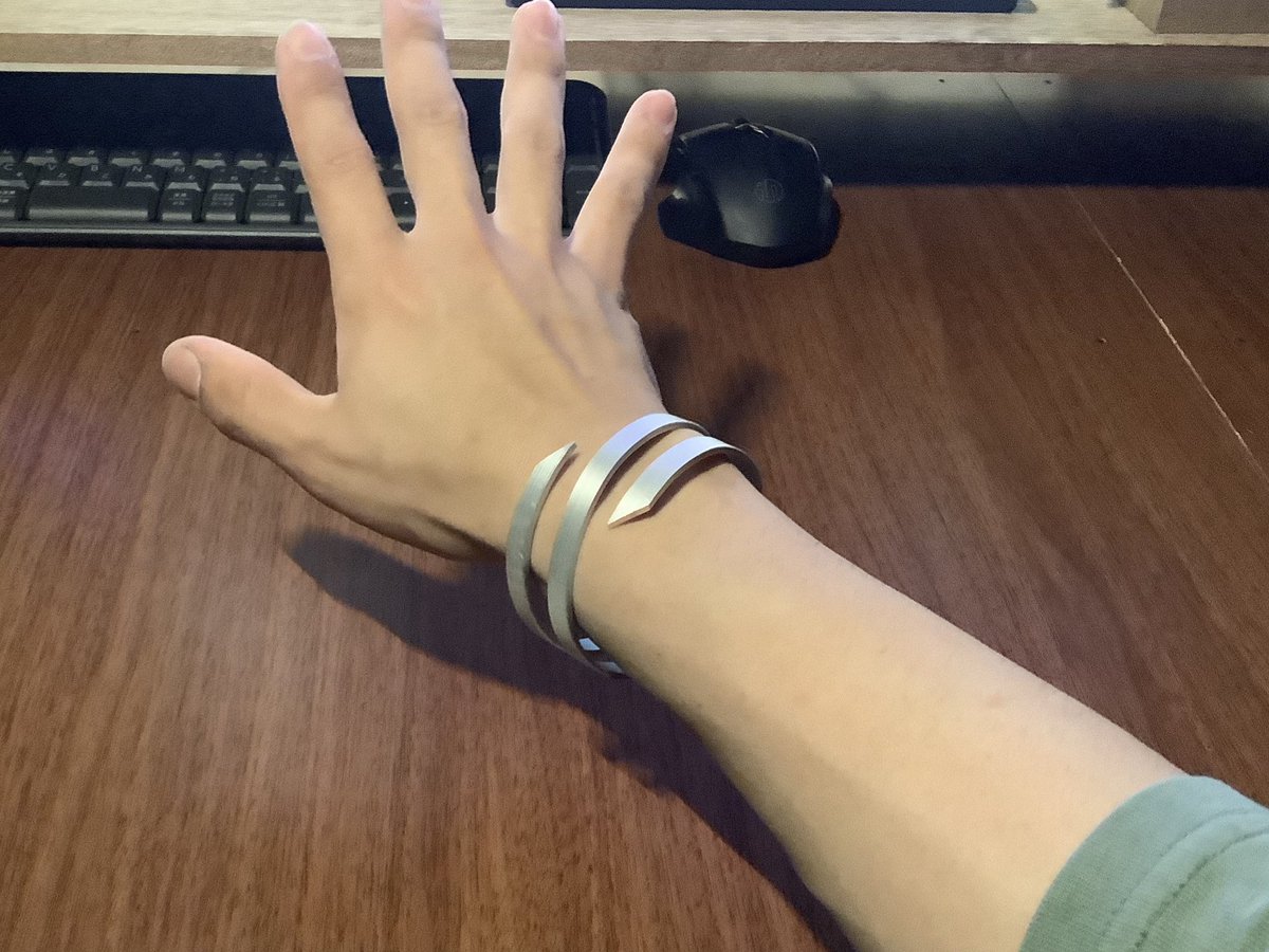 エイト tweet media