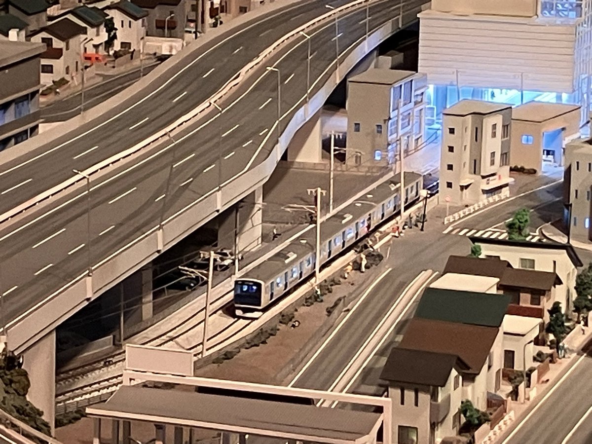 えんどみる tweet media