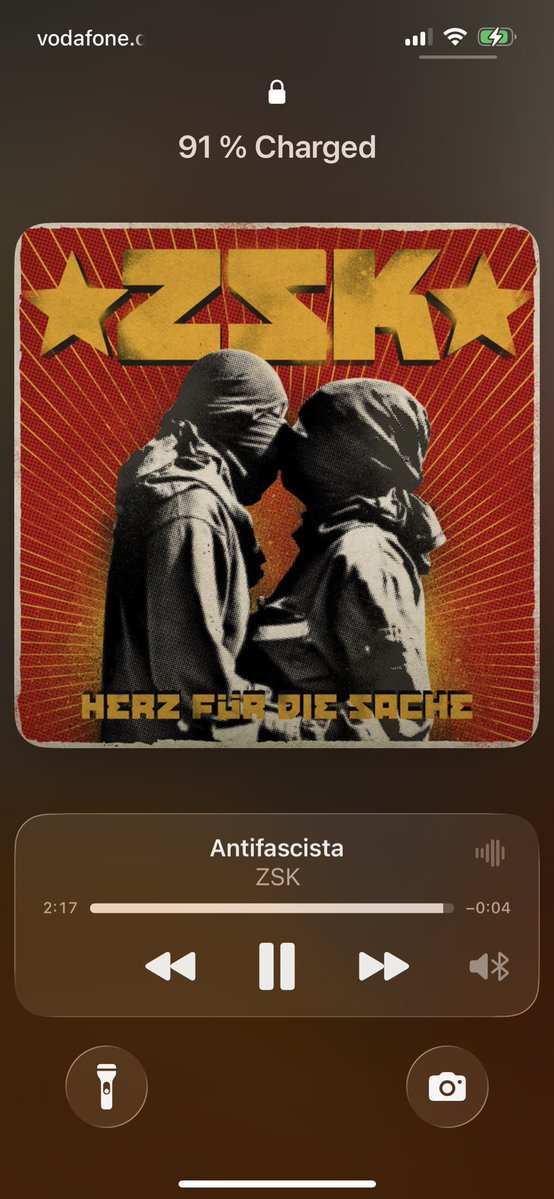 helene ★ tweet media