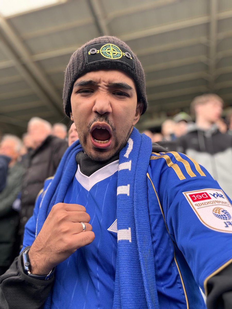 @MAYANTHESILVERFOX 🦊💙 tweet media