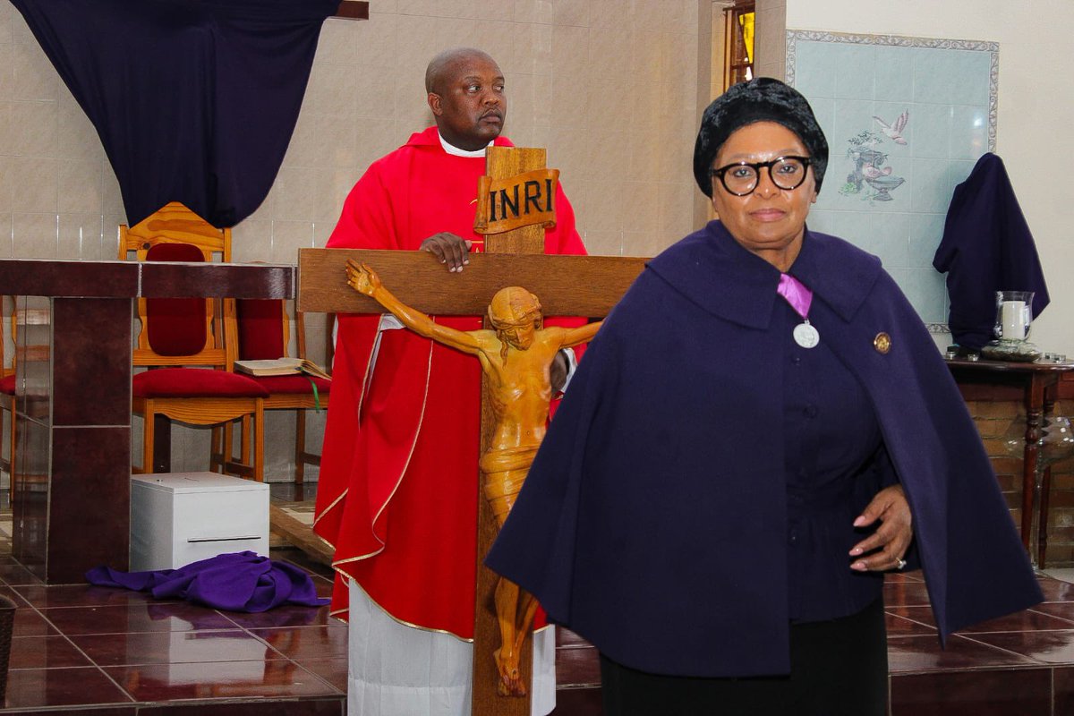 Nomvula Mokonyane tweet media