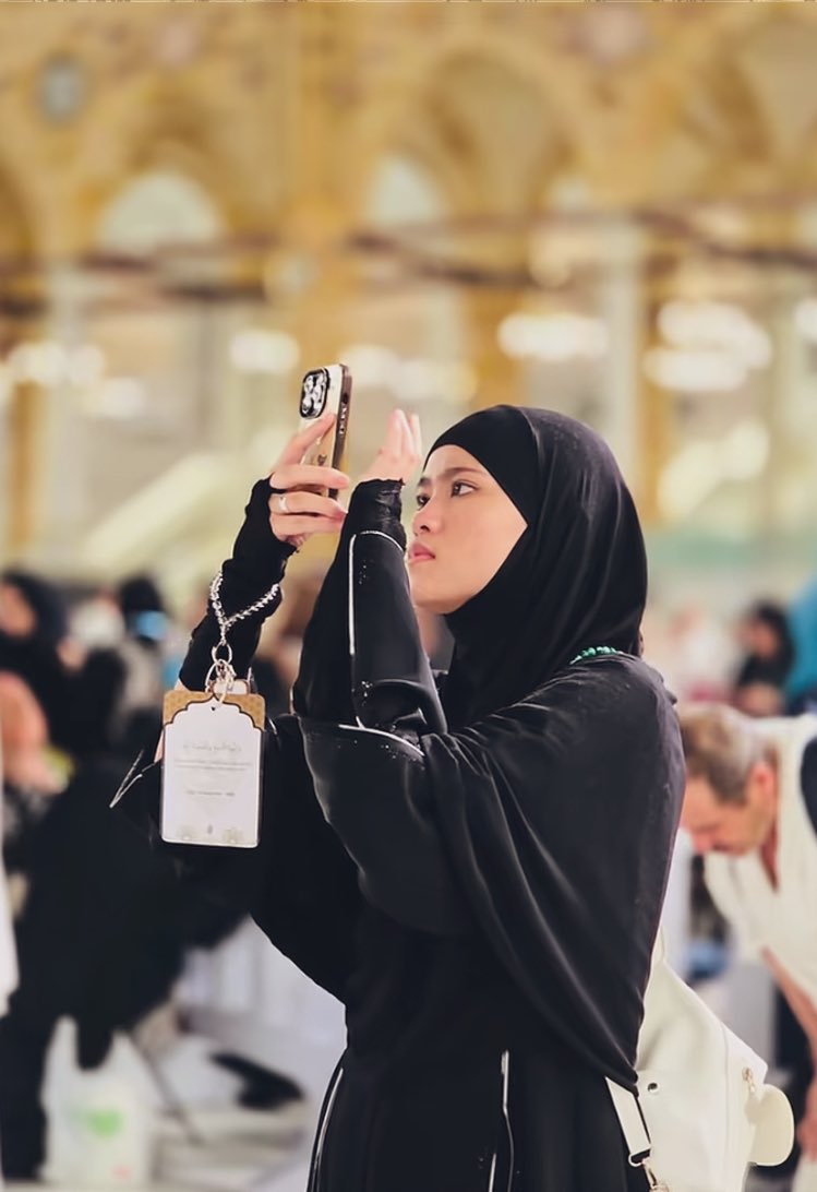 AderuMaru's tweet photo. Indah bgts ya😭🫶🏻🤍🤍🤍@AdelRevaaa https://t.co/juVYuYD1mV