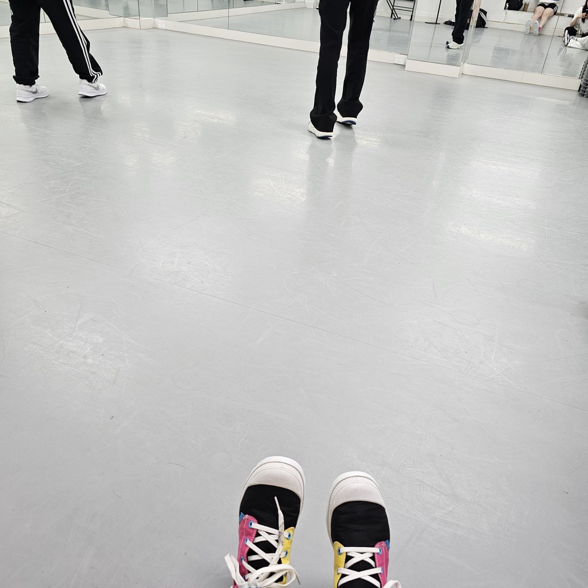 YouN.지민 tweet media