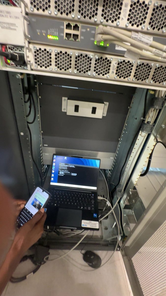 Weirdo the gentleman 🌹 tweet media