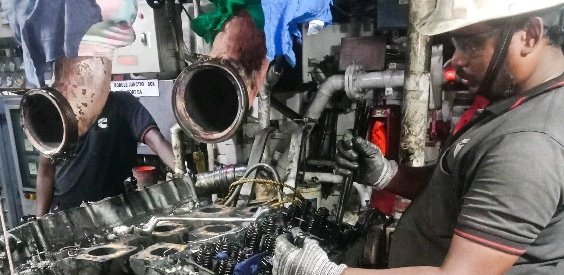 NewsIADN's tweet image. #Cummins has delivered it's first-ever QSK95 diesel engine to India (L&amp;amp;T) for #IndianNavy’s Multi-Purpose Vessel.